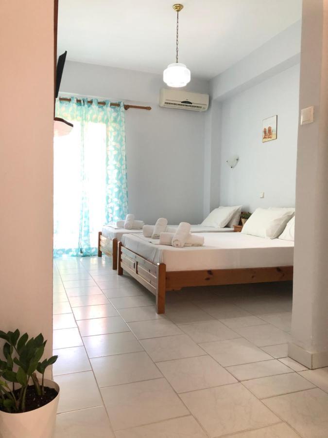 Thealos Inn เนอาวรัสนา ภายนอก รูปภาพ