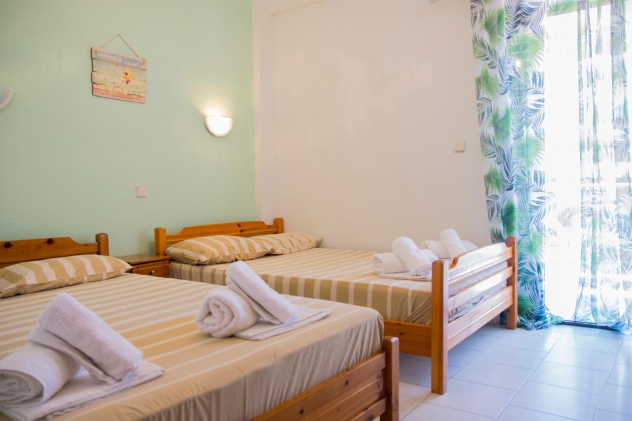 Thealos Inn เนอาวรัสนา ภายนอก รูปภาพ